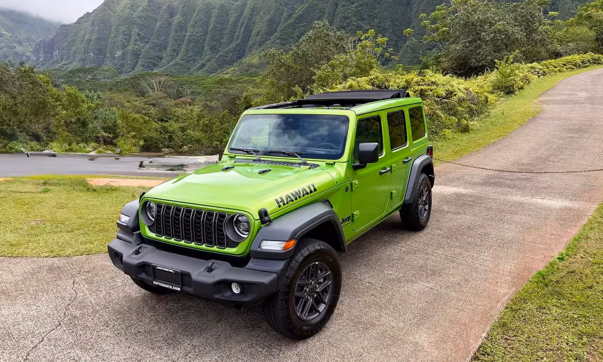 Green SkyTouch power-top Jeep